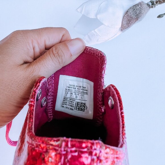 Converse Toddler Glitter Chuck Taylor All Star (EUC) - Picture 4 of 6